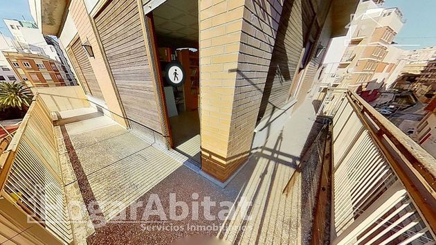 Foto 2 de Casa en venda a Centro - Villarreal de 6 habitacions amb garatge i balcó