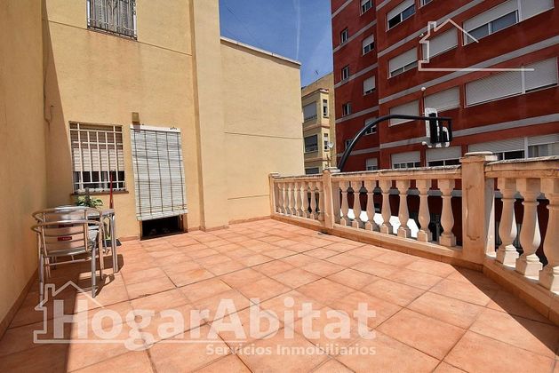 Foto 1 de Casa en venda a Camino de Onda - Salesianos - Centro de 4 habitacions amb terrassa