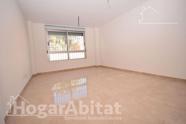 Foto 1 de Piso en venta en Sollana de 3 habitaciones con terraza y garaje