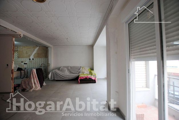 Foto 2 de Piso en venta en Oliva pueblo de 3 habitaciones con terraza y garaje