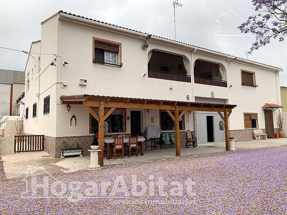 Foto 2 de Venta de casa en Benifaió de 4 habitaciones con terraza y piscina