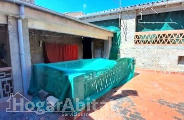 Foto 1 de Chalet en venta en Jarafuel de 6 habitaciones con terraza y calefacción