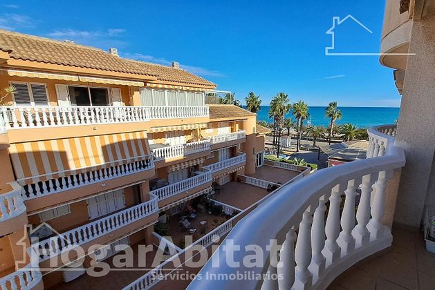 Foto 2 de Piso en venta en Moncófar playa de 2 habitaciones con terraza y garaje
