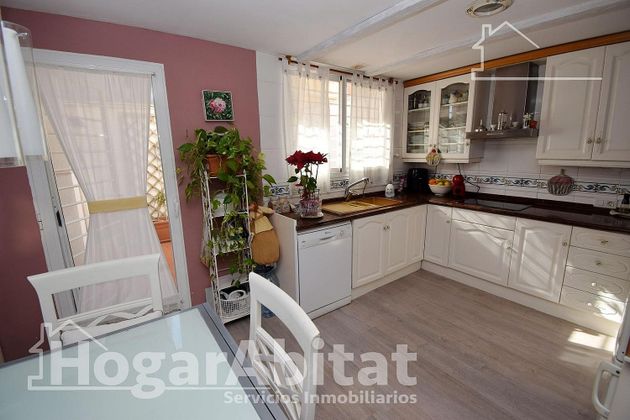 Foto 1 de Casa en venda a Centro - Almazora/Almassora de 4 habitacions amb terrassa i garatge