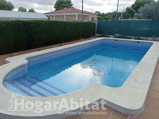 Foto 2 de Chalet en venta en El Grao de 7 habitaciones con terraza y piscina