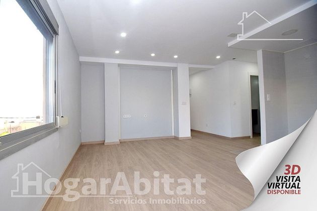 Foto 2 de Pis en venda a Cariñena - Carinyena de 4 habitacions amb balcó i ascensor