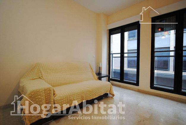 Foto 1 de Venta de piso en Plaça Eliptica-Republica Argentina-Germanies de 2 habitaciones con terraza y aire acondicionado