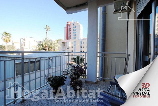 Foto 1 de Piso en venta en Playa de Gandia de 3 habitaciones con terraza y aire acondicionado
