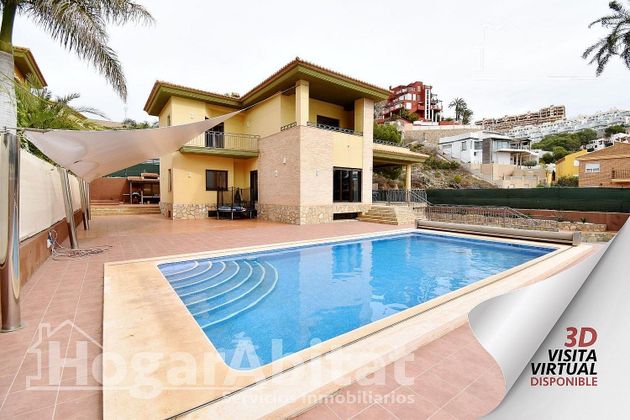 Foto 1 de Casa en venda a El Faro - El Dossel de 4 habitacions amb terrassa i piscina