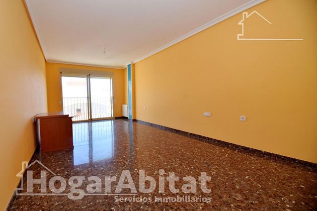 Foto 1 de Venta de piso en Almenara de 3 habitaciones con balcón y aire acondicionado