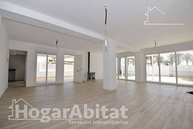 Foto 2 de Xalet en venda a Curva - Heliópolis de 3 habitacions amb terrassa i piscina