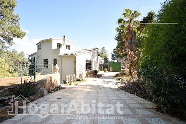 Foto 1 de Chalet en venta en Betxí de 5 habitaciones con terraza y garaje