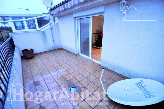 Foto 1 de Venta de casa en Picanya de 5 habitaciones con terraza y garaje