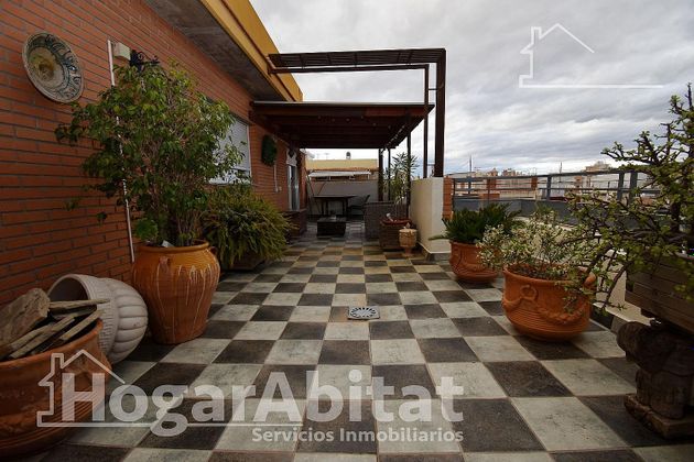Foto 2 de Ático en venta en Zona Piscinas de 3 habitaciones con terraza y garaje