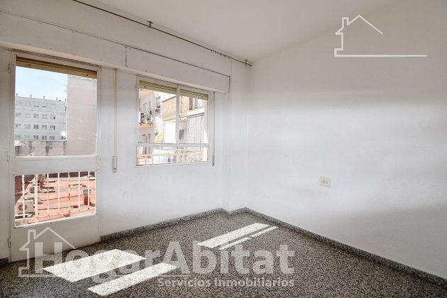 Foto 2 de Venta de piso en Plaça Eliptica-Republica Argentina-Germanies de 4 habitaciones con terraza y balcón