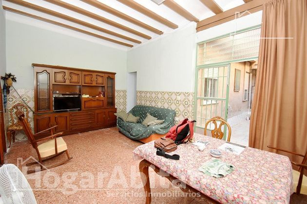 Foto 1 de Venta de casa en Massanassa de 7 habitaciones con terraza y aire acondicionado