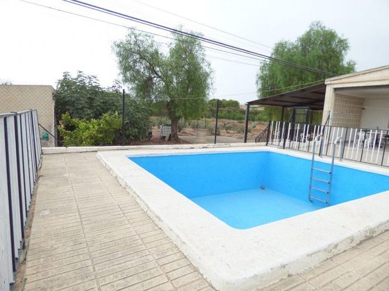 Foto 1 de Xalet en venda a Crevillent de 3 habitacions amb piscina i aire acondicionat