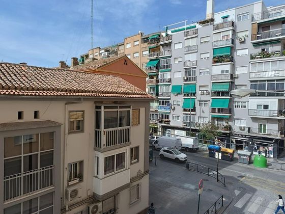 Foto 1 de Pis en lloguer a Barrio de Zaidín de 2 habitacions amb mobles i ascensor