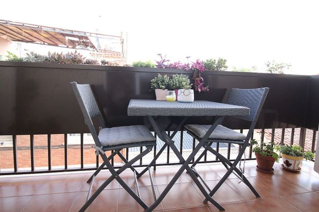 Foto 2 de Dúplex en venda a calle De Castella de 3 habitacions amb terrassa i garatge