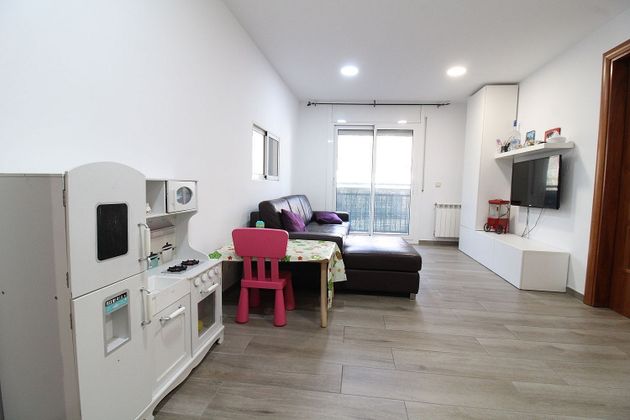 Foto 1 de Venta de piso en calle Elionor de 3 habitaciones con balcón y aire acondicionado