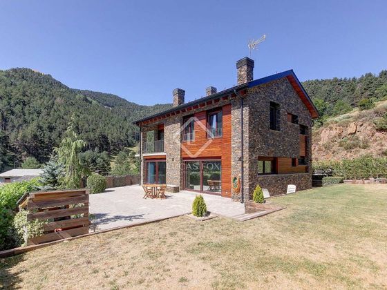 Foto 2 de Casa en venda a Alp de 5 habitacions amb terrassa i garatge
