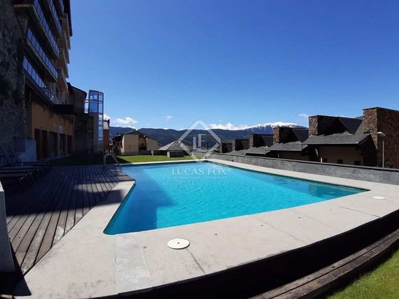 Foto 2 de Pis en venda a Puigcerdà de 2 habitacions amb piscina i garatge