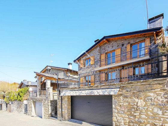 Foto 1 de Casa en venta en Bellver de Cerdanya de 3 habitaciones con terraza y garaje