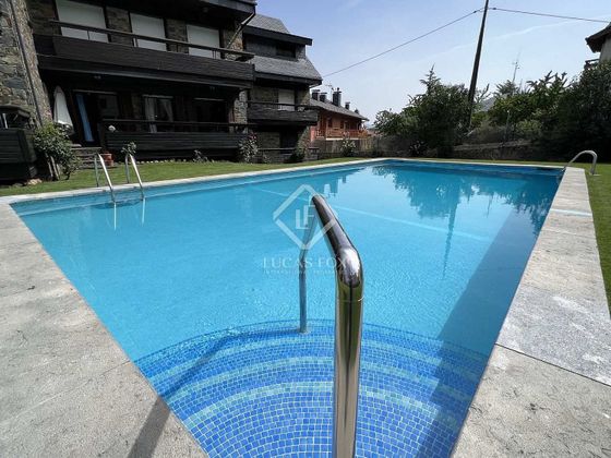 Foto 1 de Pis en venda a Alp de 3 habitacions amb terrassa i piscina