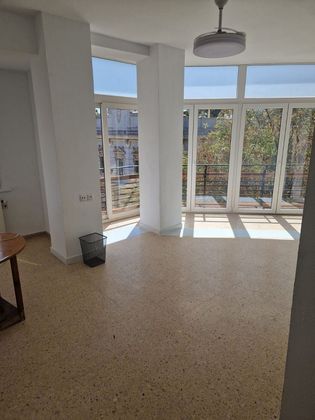 Foto 2 de Pis en lloguer a Centro - Murcia de 2 habitacions amb mobles i ascensor
