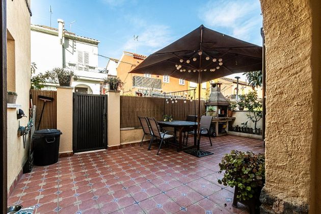Foto 1 de Casa en venda a Eixample - Sant Oleguer de 4 habitacions amb terrassa i jardí