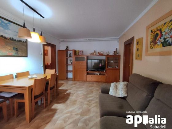 Foto 2 de Pis en venda a Espronceda - Campoamor - Santa Pau de 3 habitacions amb jardí i balcó