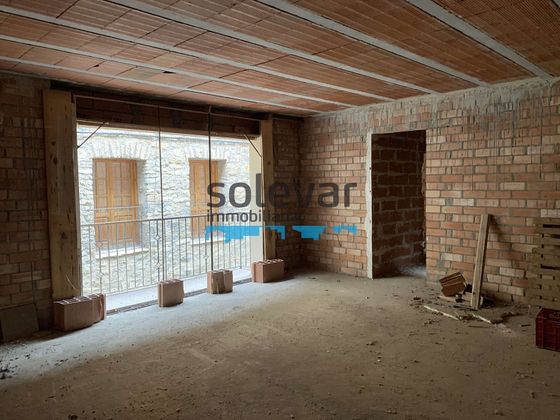 Foto 1 de Casa en venta en Isona i Conca Dellà de 3 habitaciones con terraza y garaje