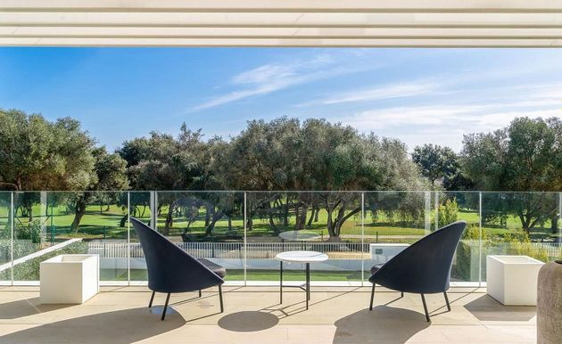 Foto 1 de Xalet en venda a Sotogrande Costa de 3 habitacions amb terrassa i piscina