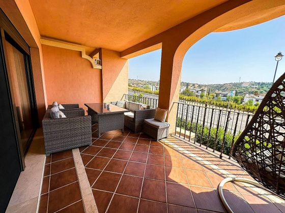 Foto 2 de Venta de casa adosada en Estepona Oeste - Valle Romano - Bahía Dorada de 3 habitaciones con terraza y piscina