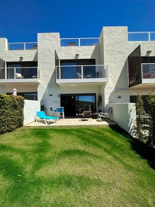 Foto 2 de Casa adossada en lloguer a Torreguadiaro-San Diego de 4 habitacions amb terrassa i piscina