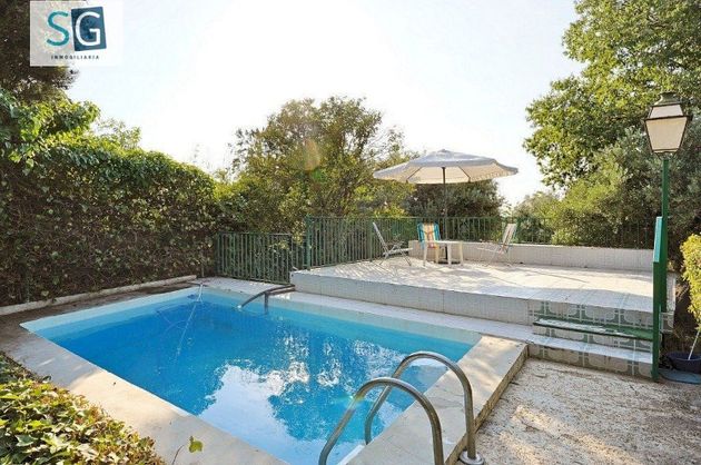 Foto 1 de Casa rural en venda a Zubia (La) de 3 habitacions amb piscina i calefacció