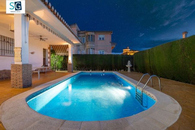 Foto 2 de Xalet en venda a Cúllar Vega de 7 habitacions amb terrassa i piscina