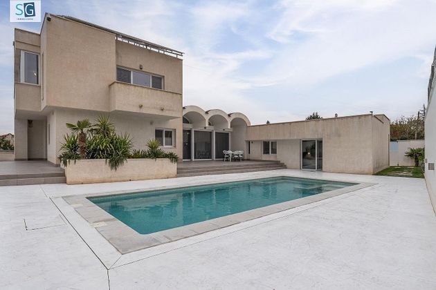 Foto 1 de Xalet en venda a Otura de 3 habitacions amb terrassa i piscina