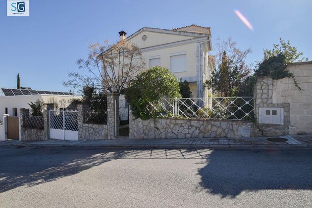 Foto 1 de Casa en venda a Gójar de 5 habitacions amb terrassa