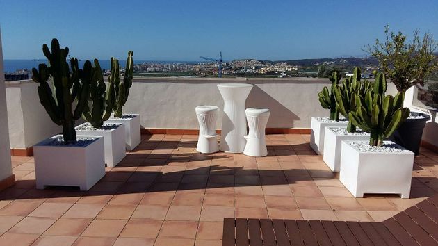 Foto 1 de Àtic en venda a Caleta de Vélez de 2 habitacions amb terrassa i piscina