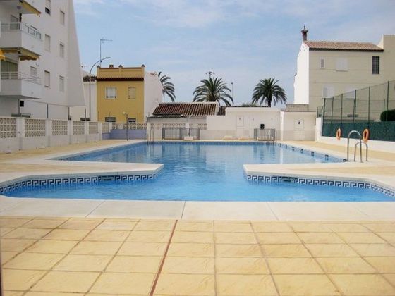 Foto 1 de Venta de piso en Caleta de Vélez de 1 habitación con terraza y piscina