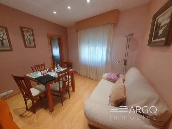 Foto 2 de Piso en venta en El Turó de la Peira de 3 habitaciones con aire acondicionado y calefacción