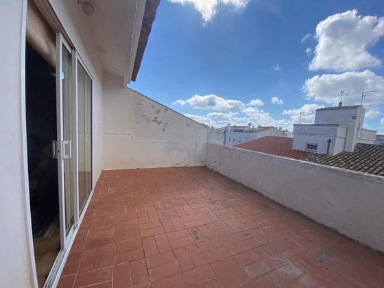 Foto 2 de Àtic en venda a Castell (Es) de 2 habitacions amb terrassa i balcó