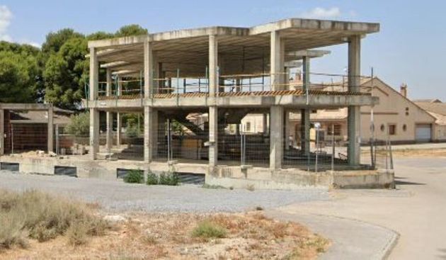 Foto 2 de Edifici en venda a Nuez de Ebro de 950 m²