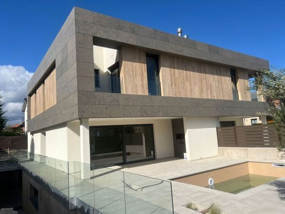 Foto 1 de Casa en venda a Oyón/Oion de 4 habitacions amb terrassa i piscina