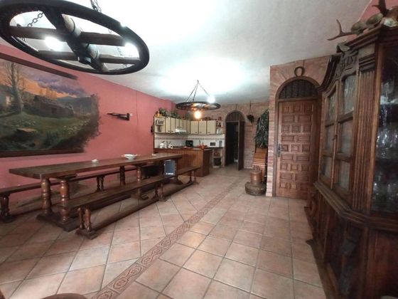 Foto 2 de Casa en venta en Alberite de 3 habitaciones con terraza y aire acondicionado