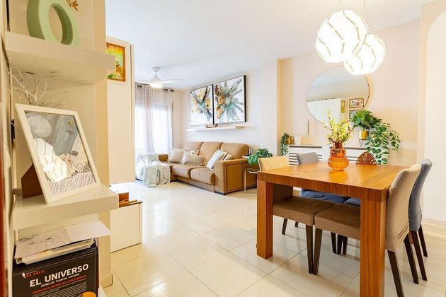 Foto 1 de Pis en venda a calle Tarragona de 3 habitacions amb terrassa i balcó