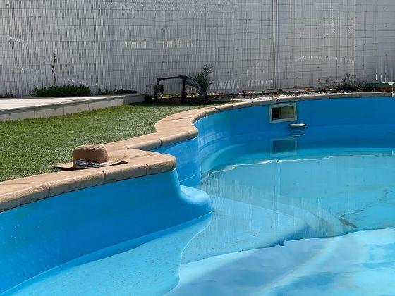 Foto 1 de Xalet en venda a El Higuerón de 3 habitacions amb terrassa i piscina