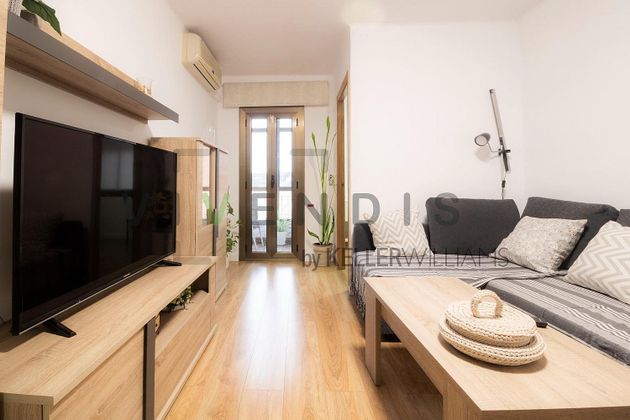 Foto 1 de Piso en venta en Sant Andreu de la Barca de 3 habitaciones con balcón y aire acondicionado