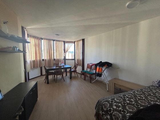 Foto 1 de Piso en venta en Sant Andreu de la Barca de 3 habitaciones con aire acondicionado